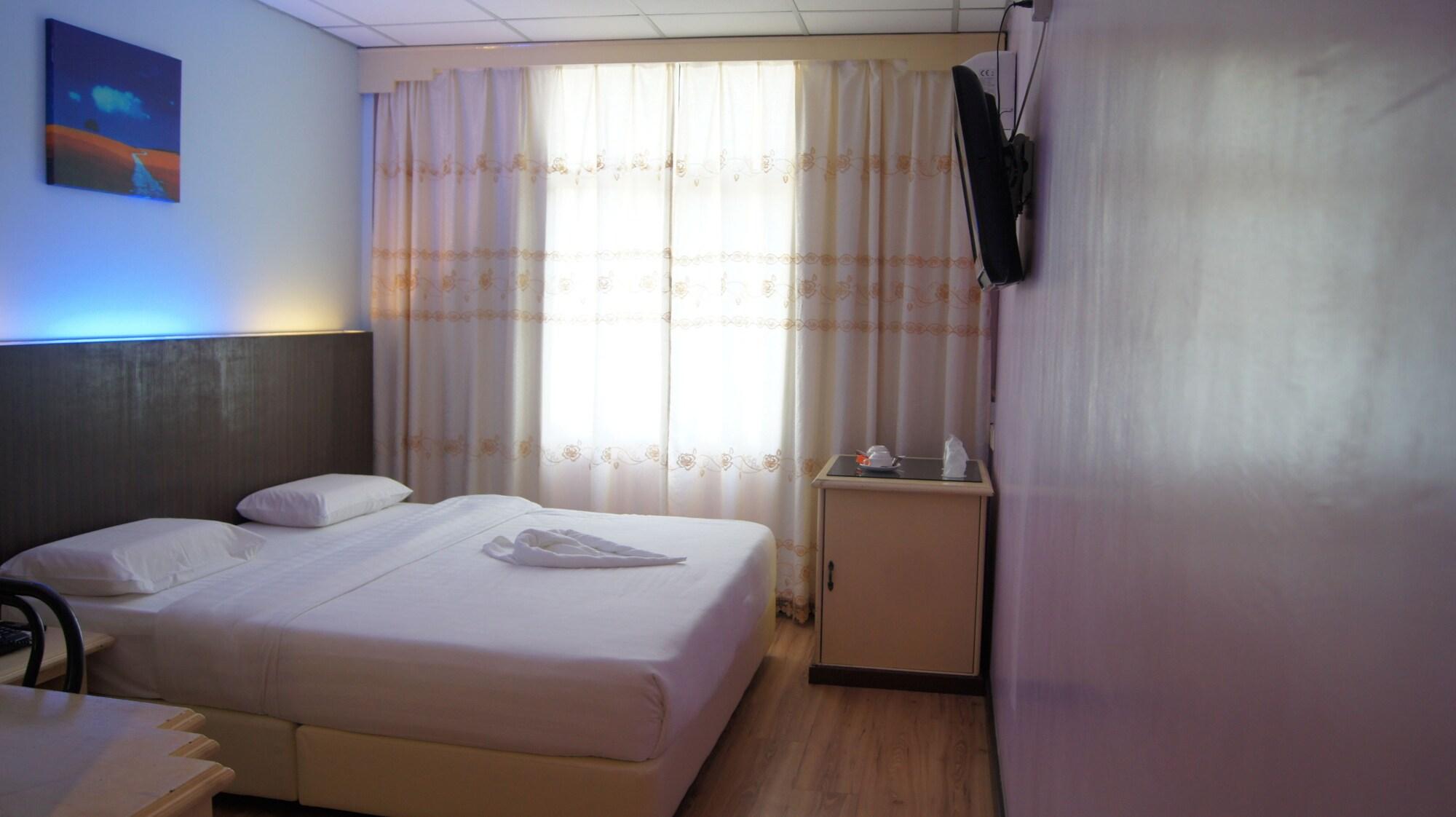 Hotel Hsiang Garden Sandakan Ngoại thất bức ảnh