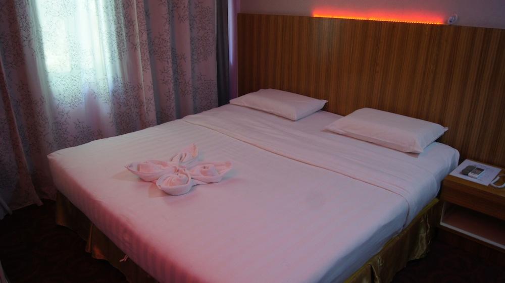 Hotel Hsiang Garden Sandakan Ngoại thất bức ảnh